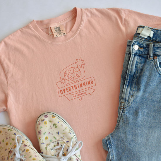 Overthinking Motel Sign Cropped Tee (Peach)