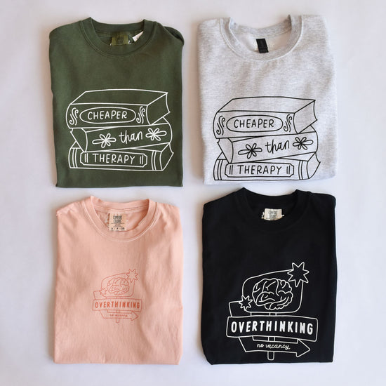 Overthinking Motel Sign Cropped Tee (Peach)